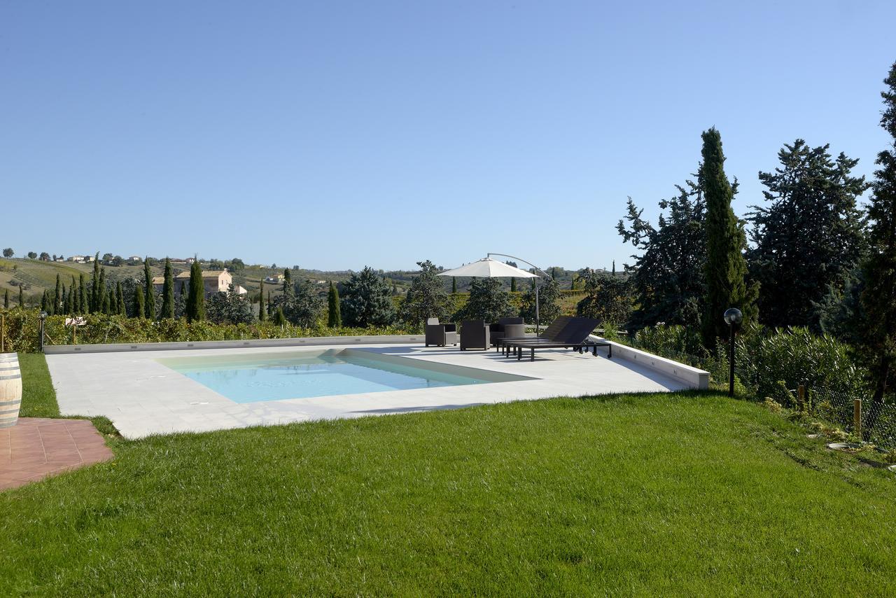Contado San Lorenzo B&B And Wine Castilenti エクステリア 写真